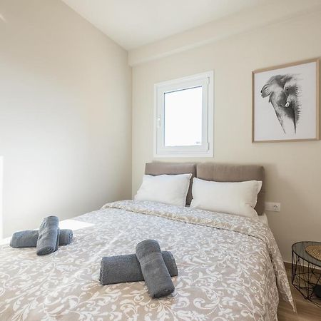 Attiki Metro Top Floor By Greece Apartment Athena Bagian luar foto