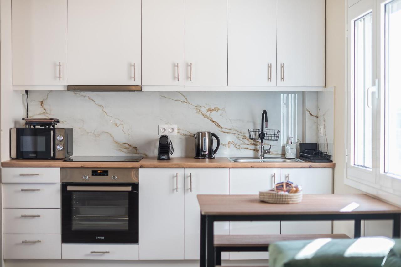 Attiki Metro Top Floor By Greece Apartment Athena Bagian luar foto