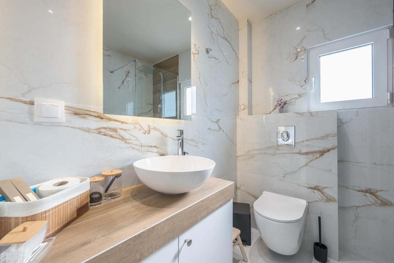 Attiki Metro Top Floor By Greece Apartment Athena Bagian luar foto